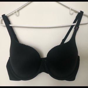 Victoria’s Secret Body by Victoria Perfect Shape 36D bra